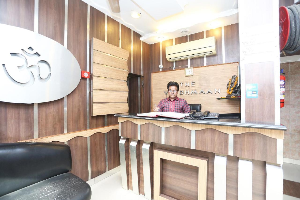 Oyo 8188 Vardhmaan Inn Delhi  Eksteriør billede